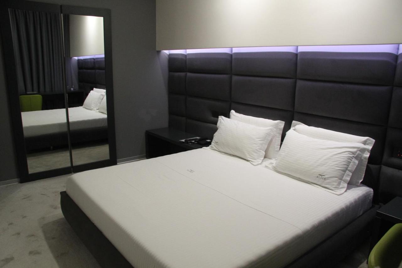 Albes Hotel 费里 外观 照片