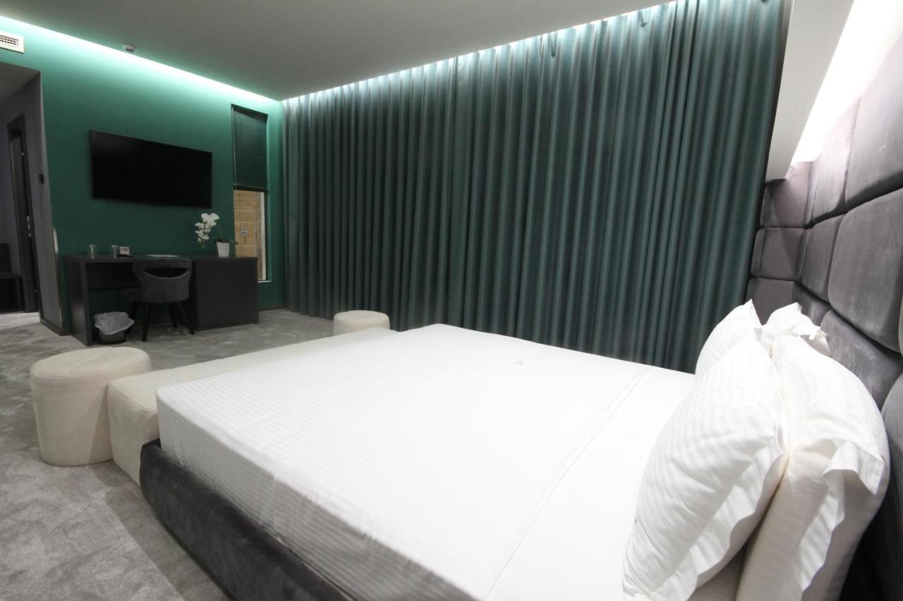 Albes Hotel 费里 外观 照片