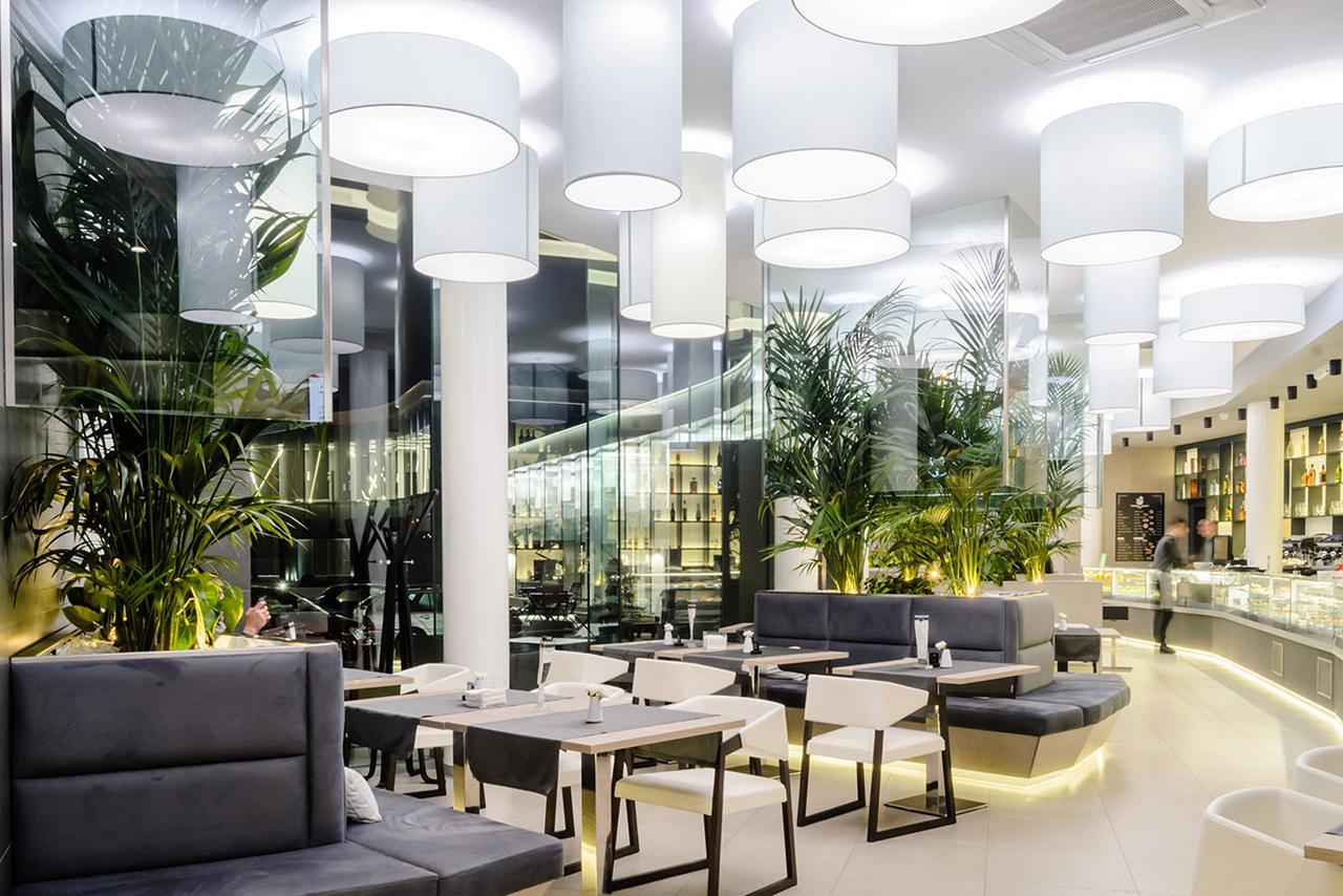 Albes Hotel 费里 外观 照片