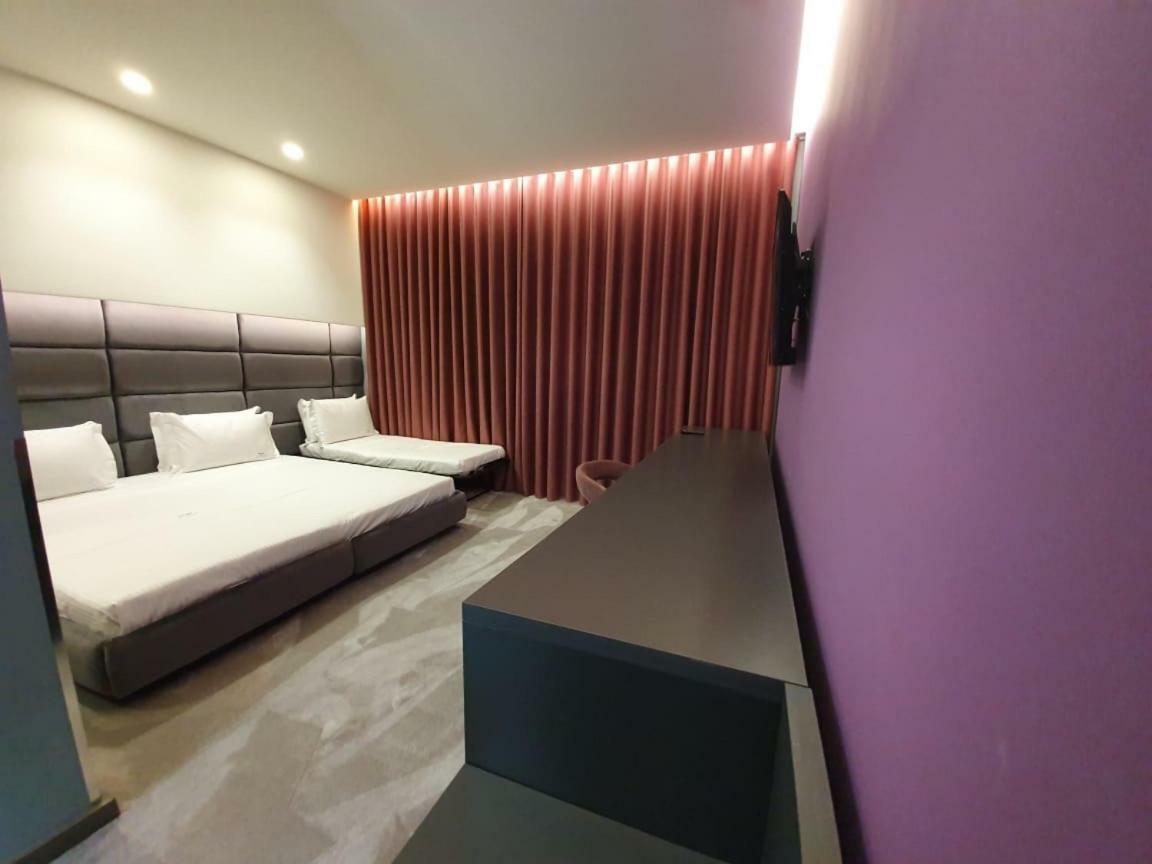 Albes Hotel 费里 外观 照片